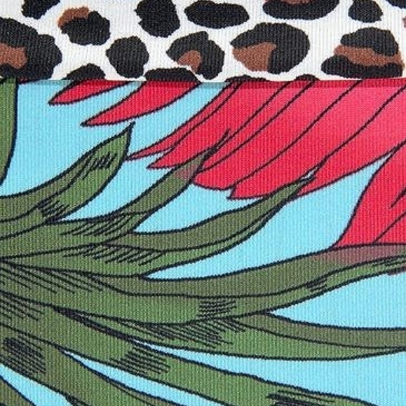 Blue floral bikini top - Picture 3 of 8